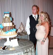 Kim Zolciak And Kroy Biermann At Their Baby Shower Kim Zolciak Kim Zolciak Biermann Celebrity Baby Showers