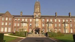 Usw is a uk university offering vocationally focused courses and degrees. No Students For University Of South Wales London Campus Bbc News