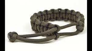 You can craft a custom paracord bracelet or keychain using a variety of paracord knots, paracord braids and paracord weaves with just a few inexpensive materials. Make A Mad Max Style Paracord Survival Bracelet The Original Boredparacord Com Youtube