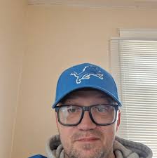 Which brand is the best to buy for sports cards?