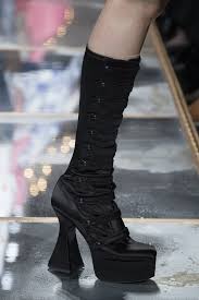 Moschino At Milan Fashion Week Fall 2020 Moschino Leather Fashion Milan Fashion Week