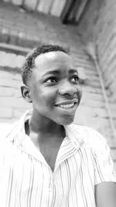 Stich Fray, amene adayimbilanso instrumental ngati yomweyi yavutayi wati  nyimbo yake sangachotse chifukwa adaonjezelamo manganje mu beat mo ekha  ndipo ambiri sangadziwe kuti ndi yomweyo. Adayankha izi pamene anthu ena  pamudzi pano