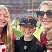 Brenda Severns's Instagram, Twitter & Facebook