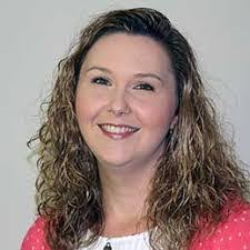 Tamara Henley's Instagram, Twitter & Facebook