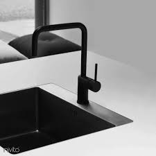 black kitchen sink faucet