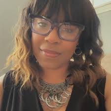 What causes shrinkage in peach cobbler cakes?