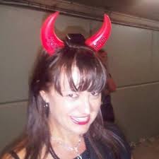 Fran Sanders (@fran8beach)