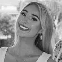 Alanna Obrien's Instagram, Twitter & Facebook