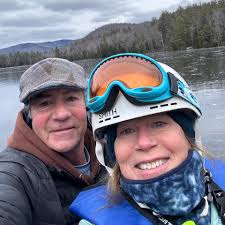 What are the best places to stay in Meredith area for families with kids  and grandma?