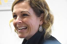 There's more than one way to do AA. New group in Old Lakeview adds a yoga  practice