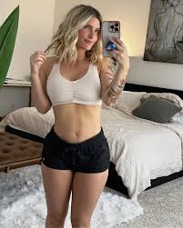 Rachel Jade Biography - 4 Quick Facts About The Fitness Model