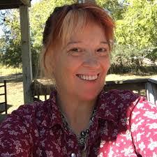 Brenda Pipes's Instagram, Twitter & Facebook