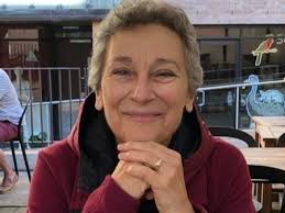 Julie Garvey's Instagram, Twitter & Facebook