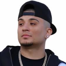 Vicky Vo (@vickybnvu)