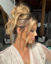 Whitney Dillon's Instagram, Twitter & Facebook