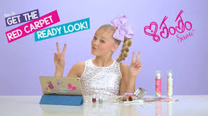 Her mom, jessalynn siwa (success with jess), and jojo moved to california as jojo grew in jojo has been selling out venues across the country as she dances, sings and entertains fans of all. Inside Youtube Superstar Jojo Siwa S Glitter Covered Empire Rolling Stone