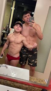 ArchiveDongs 2021 - No.405224 - anybody have nudes of jc mounduix and joey  gentile together? - male general