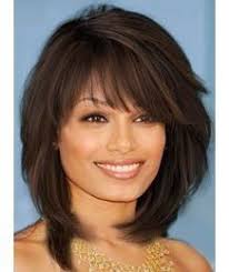 Coupe de cheveux mi long dégradé bouclé. Epingle Sur Hair