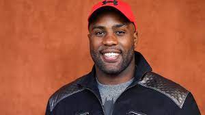 Le champion olympique teddy riner montre sa joie après sa victoire en finale des +100 kg des jeux olympiques de rio 2016. Teddy Riner Sa Perte De Poids Hallucinante Durant Le Confinement Gq France