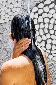 It may be everyday, alternate day or any other frequency. How Often Should You Wash Your Hair Stylecaster