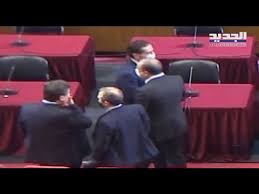 سعد الحريري من بيت الوسط: Ø³Ø¹Ø¯ Ø§Ù„Ø­Ø±ÙŠØ±ÙŠ Ùˆ Ø¬Ø¨Ø±Ø§Ù† Ø¨Ø§Ø³ÙŠÙ„ Ø®ØµÙ…Ø§Ù† ÙÙŠ Ø§Ù„Ø³ÙŠØ§Ø³Ø© Ù„ÙƒÙ†Ù‡Ù…Ø§ Ø­Ø¨ÙˆØ§ Ø¨Ø¹Ø¶Ù† ØªØ±ÙƒÙˆØ§ Ø¨Ø¹Ø¶Ù† Youtube