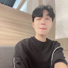 還有人記得50嵐之戀嗎🥹 在無名小站上的⋯女同志故事女同摟