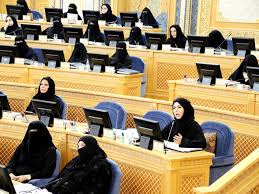 ويحق لأكثر من نصف مليون ناخب اختيار أربعة وثمانين عضواً من بين أكثر من ألف مترشح. Ø¬Ø±ÙŠØ¯Ø© Ø§Ù„Ø¬Ø±ÙŠØ¯Ø© Ø§Ù„ÙƒÙˆÙŠØªÙŠØ© Ù…Ø¬Ù„Ø³ Ø§Ù„Ø´ÙˆØ±Ù‰ Ø§Ù„Ø³Ø¹ÙˆØ¯ÙŠ ÙŠØ±ÙØ¶ Ù…Ù†Ø§Ù‚Ø´Ø© Ø§Ù‚ØªØ±Ø§Ø­ Ø­ÙˆÙ„ Ø§Ù„Ø³Ù…Ø§Ø­ Ù„Ù„Ù…Ø±Ø£Ø© Ø¨Ø§Ù„Ù‚ÙŠØ§Ø¯Ø©