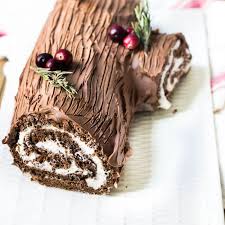 The icing on the cake is our free monthly newsletter that you can sign up for. 12 Gorgeous Christmas Cake Decorating Ideas
