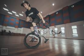 Bmx bikes are used for a wide range of bmx disciplines, including bmx race, dirt, freestyle, street, park and more. Bmx Freestyle Kayuhbmx Malaysia