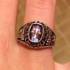 Custom Personalized Class Rings From Jostens Tradewinds Collection Graduation Rings Jostens Class Rings Custom Class Rings