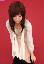 天羽栞 情熱的AV女優姿が君を誘う