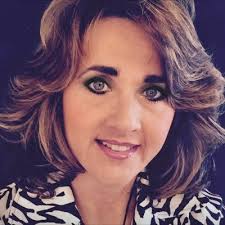 Lunetta Reyer (@lrreyer)