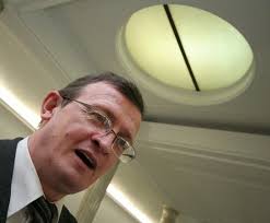 Posłowie PiS chcą ostrego zakazu palenia