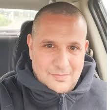 Aharon Friedman's Instagram, Twitter & Facebook