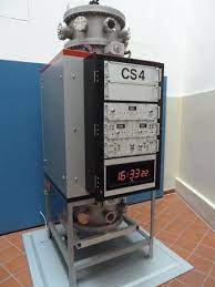 Die zeitanzeige einer referenzuhr wird fortwährend mit dem taktgeber verglichen und angepasst. Die Atomuhr Aufnahme Von Braunschweigisches Landesmuseum Tripadvisor