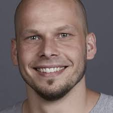 Are there any studies that show that conducting a survey or using scales  with young children (6 to 10 years) influences Cronbach's alpha?