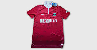 Na klar, wie immer alles geschmackssache. Direkt Von Hannover 96 Trikot Mit Allen Teamsignaturen