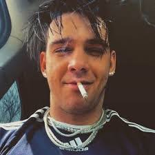 Cory Lara's Instagram, Twitter & Facebook