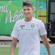 En una charla con la prensa destacó las cualidades del colombiano y lo que le puede aportar al equipo de la banda cruzada. Jorge Carrascal Carrascal98 ë‹˜ íŠ¸ìœ„í„°