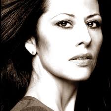 Simon's Cat vs Jazz! They love to hate each other. 😻 😼 What's your cat's  frenemy?