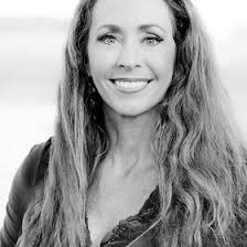 Kara Buss's Instagram, Twitter & Facebook