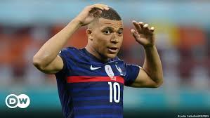 Gavranović begyndte sin karriere hos as vezia, før han blev spejdet af team ticino u18, ungdomsakademiet i. Euro 2020 Colossal Shock As Favorites France Fall To Switzerland Sports German Football And Major International Sports News Dw 28 06 2021