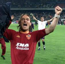 Francesco totti (born 27 september 1976) has been an italian football player. Francesco Totti Roms Letzter Gladiator Will Die Bayern Erlegen Welt