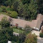 However, everything in the video may not be what it seems. Brandon Beck S House Previously Owned By Michael Strahan In Los Angeles Ca Google Maps