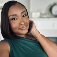 Staci Banks's Instagram, Twitter & Facebook