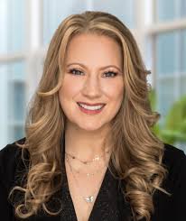 Sarah Spangler's Instagram, Twitter & Facebook