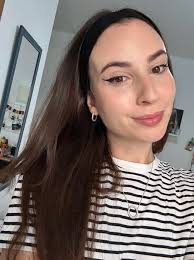 Brown with hints of amber?😂🥹