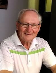 Michael Claus's Instagram, Twitter & Facebook