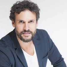 Actor cubano Yadier Fernández en entrevista con Carlos Armando Cabrera