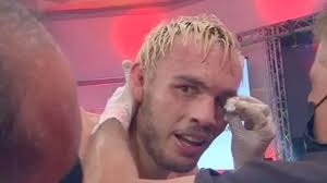 Turned in yet another disgraceful effort friday in phoenix, quitting after five rounds of his bout on dazn against former middleweight champion daniel jacobs. Los Memes Noquean A Julio Cesar Chavez Jr Tras Perder Contra Cazares Heraldo Deportes